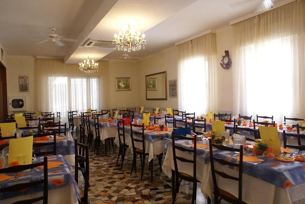 Hotel Maria Piera Rimini Exterior foto